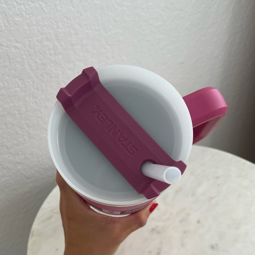 LAST ONE Brand new Stanley Travel quencher 40oz in new release in azalea 💕 - Picture 4 of 9